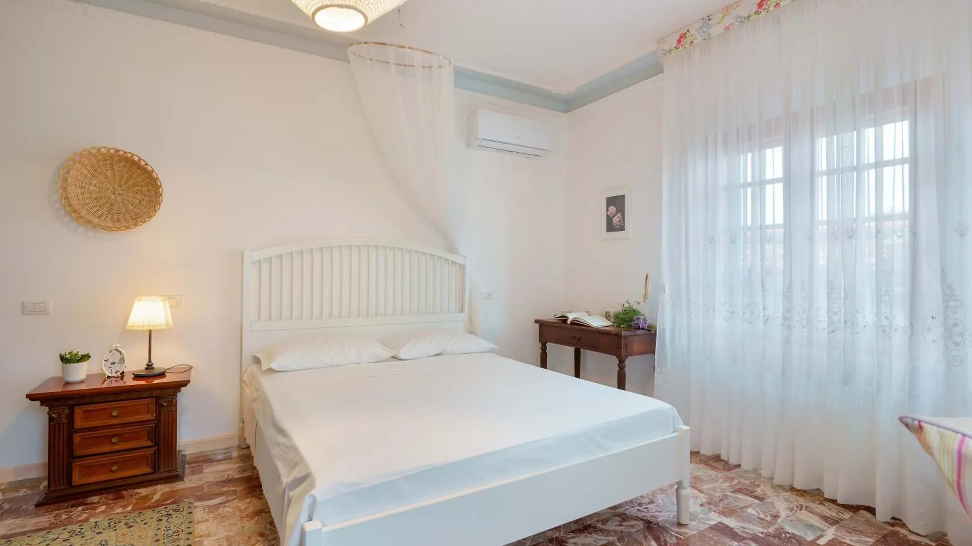 Bed and Breakfast Bb 1987 Pula 0*,  Italien